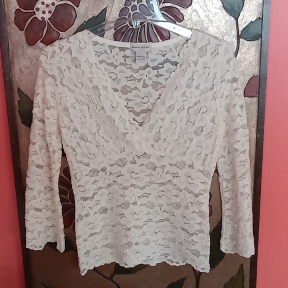NWOT Ivory Lace Banana Republic V-Neck Top, Size S